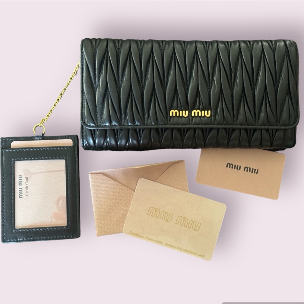 MIU MIU Black Leather Matelasse Long Wallet